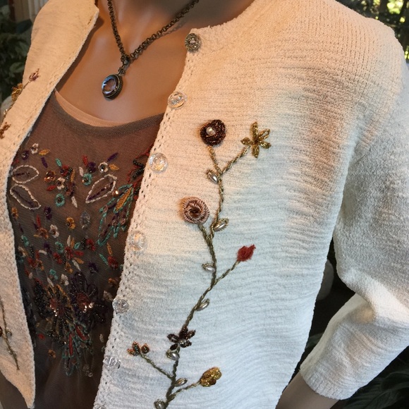 Vintage three-quarter sleeve sweater with beading - Picture 2 of 4
