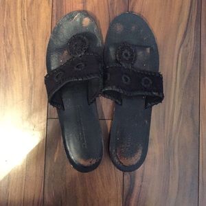 Black-on-black Jack Rogers Navajo