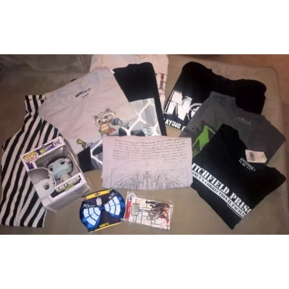 AMAZING 11-piece Hot Topic NWT Lot