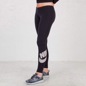 Nike Logo Leggings