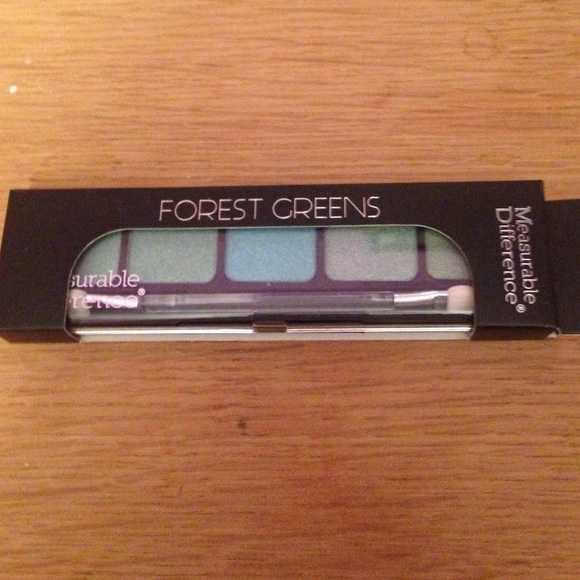 Forest Greens eyeshadow