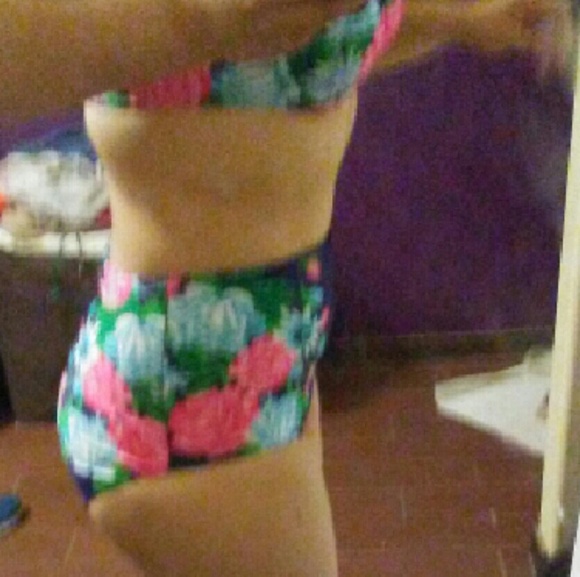 Adorable Floral High Waist Bikinis - Picture 4 of 4