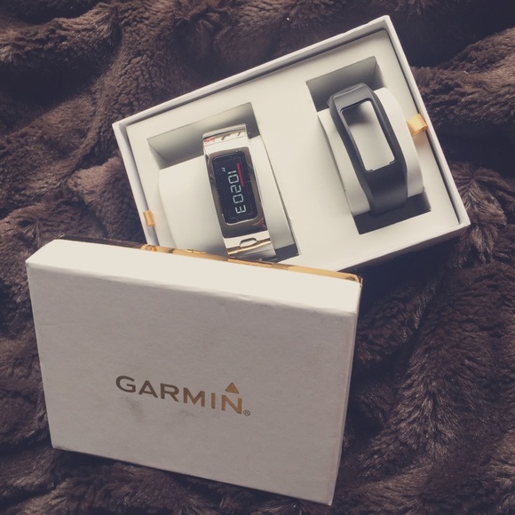 Garmin vivo fit 2 signature series