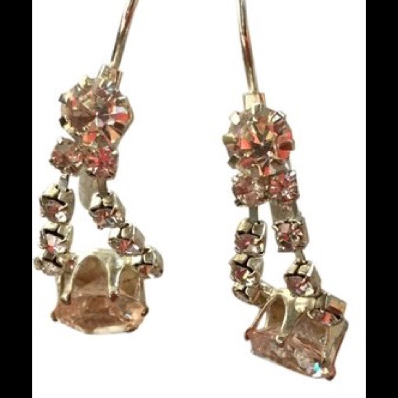Twinkle, Twinkle Little Rose Color Star Earrings