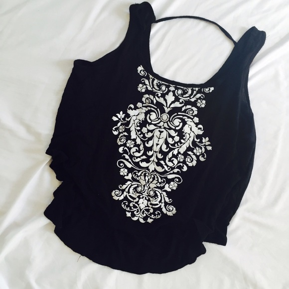 Brandy Melville Tops - Donating tomorrow 📍 High-Lo Boho Crop Top