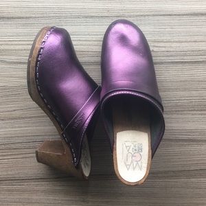 Electric Purple Clogs