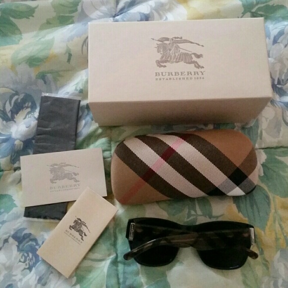 Burberry Sunglasses Black B 4104M 3346/87
