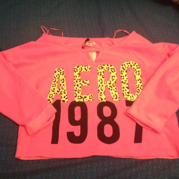 Crop top sweater