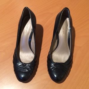 Liz Claiborne black heels