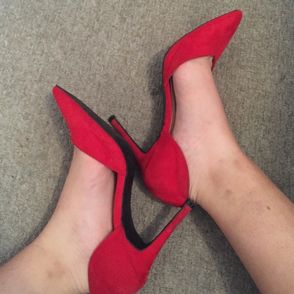 High heels - Picture 3 of 4