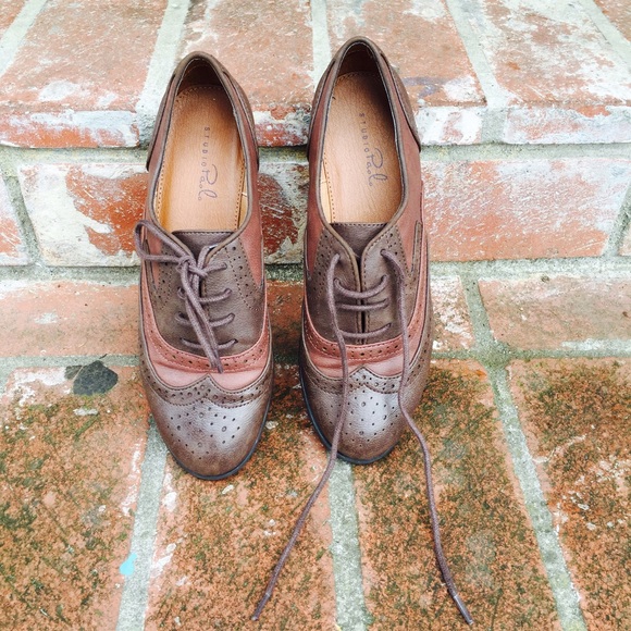 Brown Oxfords 🍂
