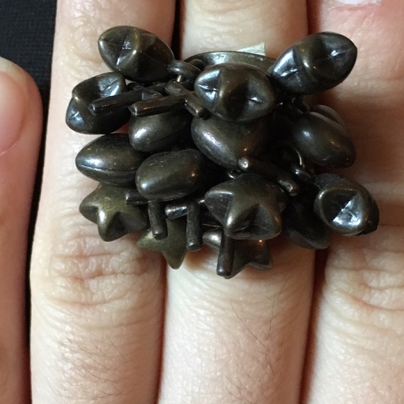 Star statement ring - Picture 3 of 3