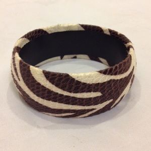🛑 Brown Zebra Print Bangle Bracelet