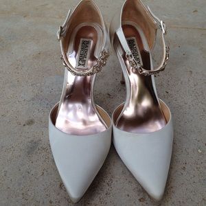 Cream Badgley mischaka "Pia" ankle strap pump