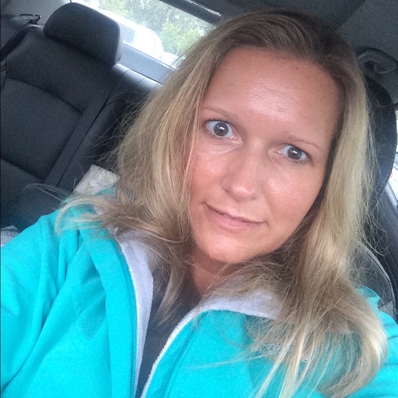 Meet your Posher, Susan - Picture 2 of 2