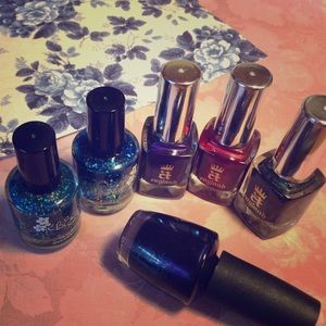 Nail polish for bubbles6771