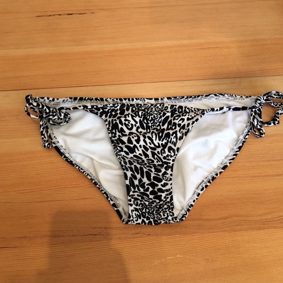 Old Navy Other - Old Navy Bikini Bottom