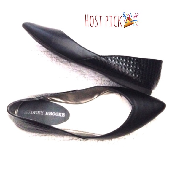 🌟🎉HP 7.6.16: Audrey Brooke flats🎉🌟