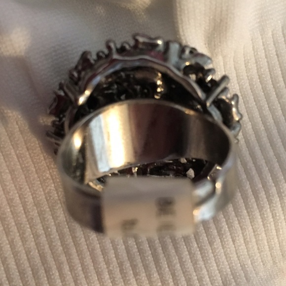 🎉HP🎉Statement ring - Picture 2 of 3