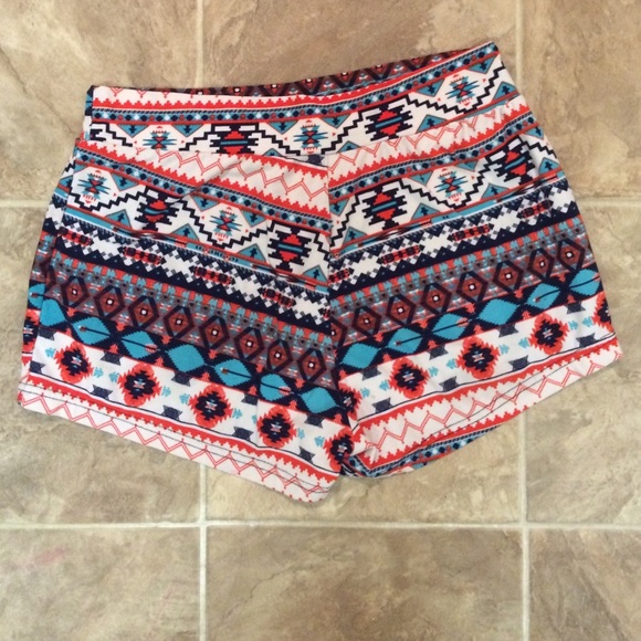 Aztec Shorts - Picture 2 of 2