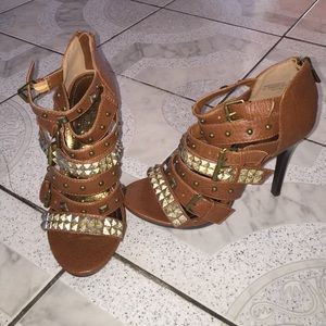 Strap studded heels!