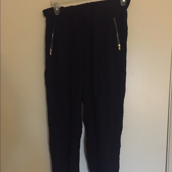 Silky joggers with zip pockets