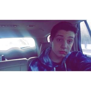 Meet your Posher, Zach