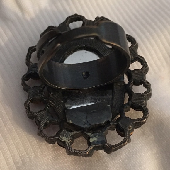 Statement ring - Picture 2 of 3