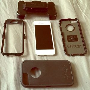 iPhone 5 with Otterbox case and holster
