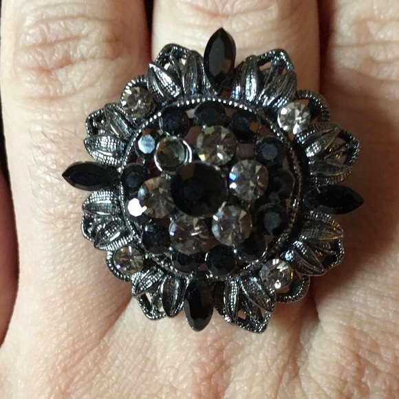 Statement ring - Picture 3 of 3