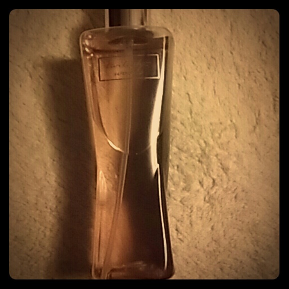 VICTORIA'S SECRET - Picture 1 of 1