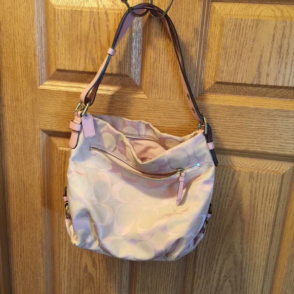 Pink Coach - Picture 2 of 4