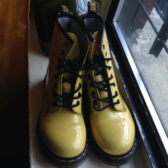 Yellow Dr Martens ✨