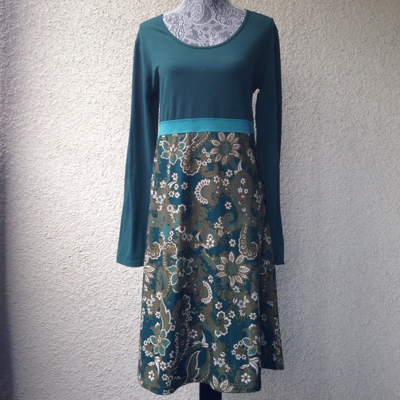 New! Prana brand green paisley dress extra large.