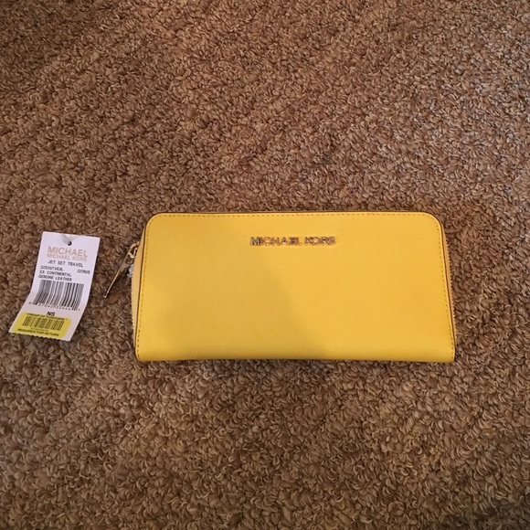 Brand new Michael Kors wallet