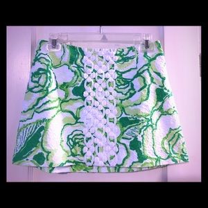 SOLD 🎉🎉Lilly Pulitzer skirt EUC size 4