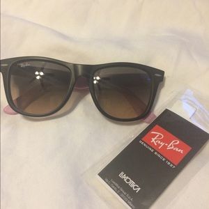 Ray Ban Wayfarer Sunglasses