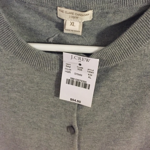 New Item📸 Clare Cardigan Sweater - Picture 3 of 3