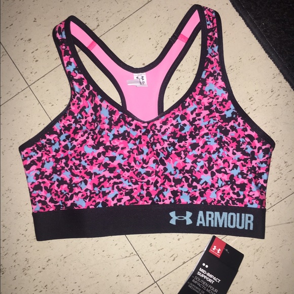Under Armour Other - ✨ UNDER ARMOR SPORTS BRA *NEW WITH TAGS*