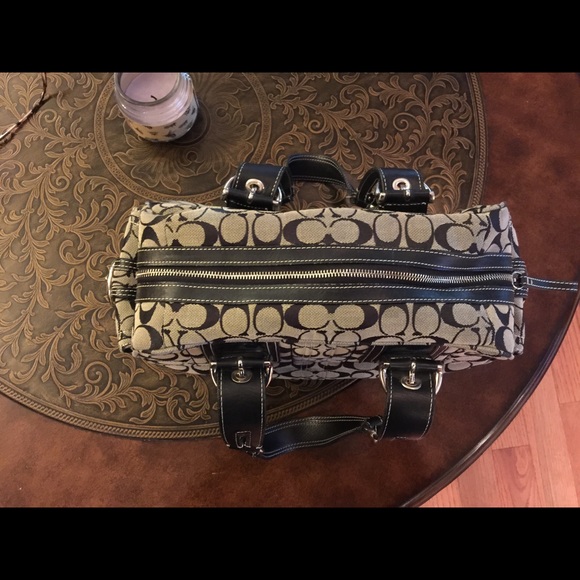 Rare gray and black original print Coach Handbag - Picture 2 of 4