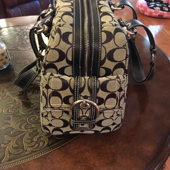 Rare gray and black original print Coach Handbag - Picture 4 of 4