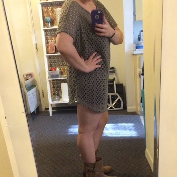 🎉Host Pick🎉 Olive green woven top/mini dress