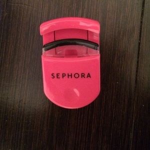 A sephora eyelash curler