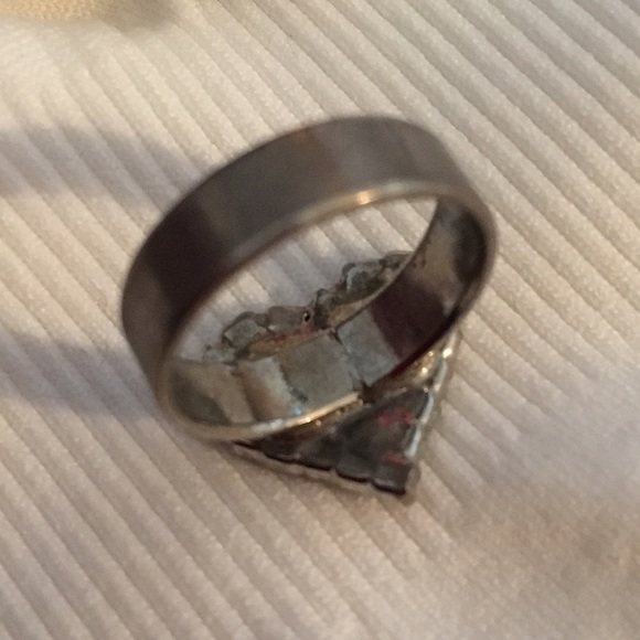 Heart ring - Picture 2 of 3