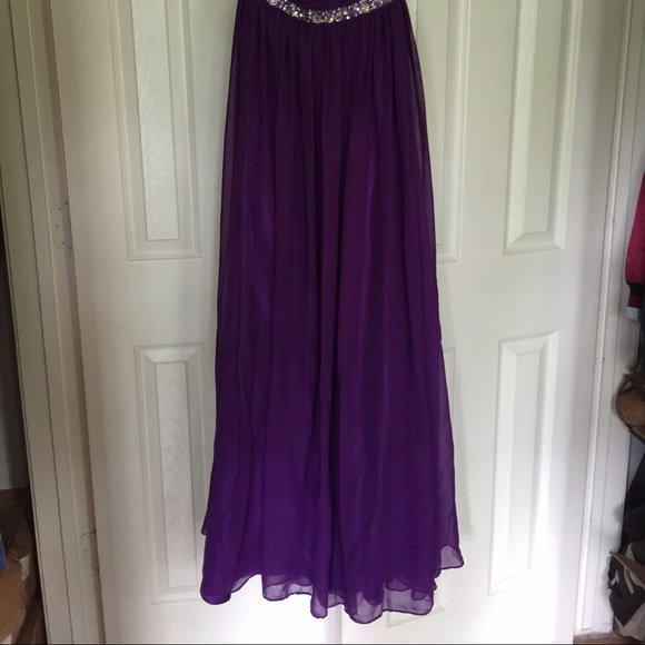 Prom Dress - Picture 2 of 3