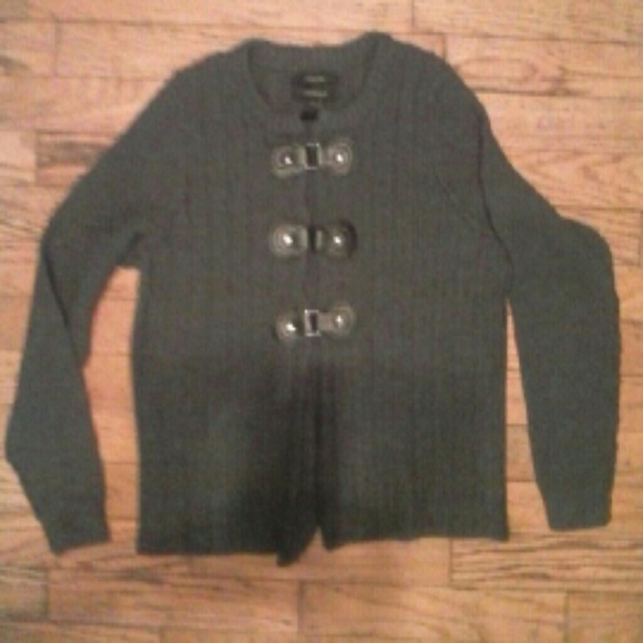 Gray Tahari sweater