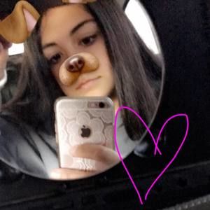 Meet your Posher, Hannah