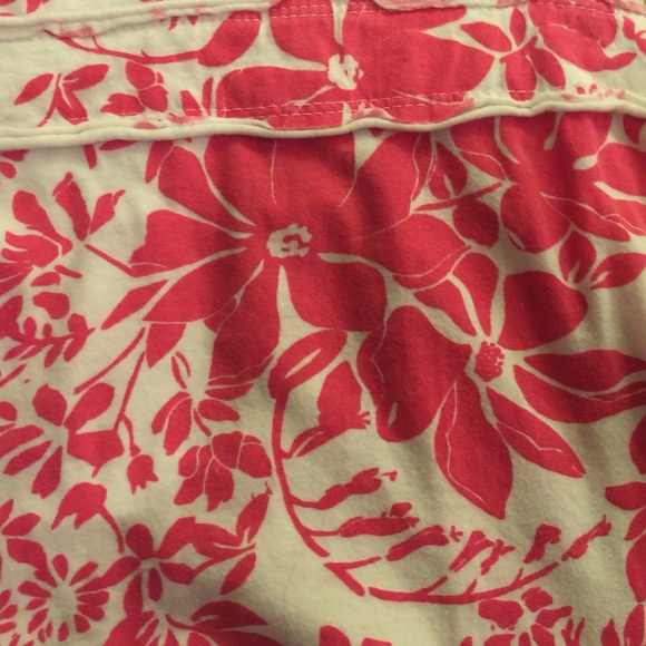 Summer top. - Picture 2 of 2