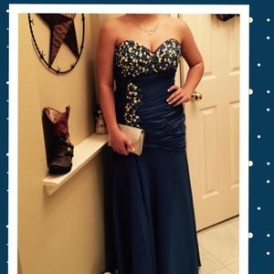 4 Prom/Formal Dresses