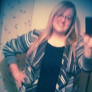 Meet your Posher, Angie